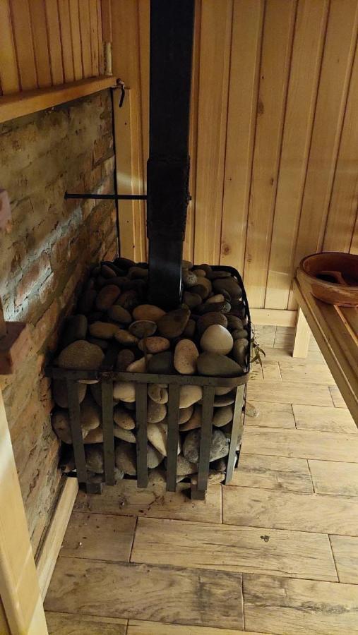 Sister'S Warm Guest House Батуми Екстериор снимка